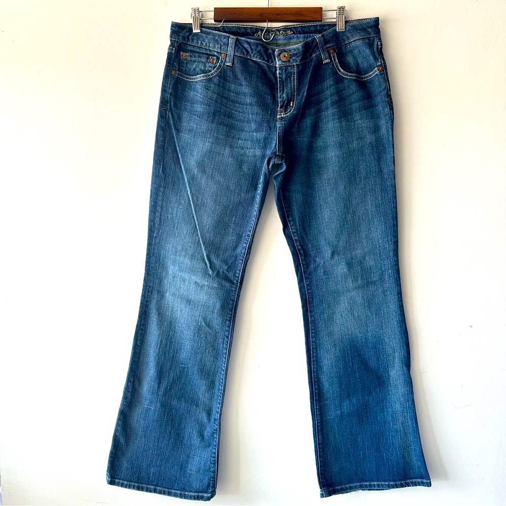 AEO | Hipster Jeans | Medium Wash | Flare Wide Leg | Women’s Size 14 | Y2K 2000s